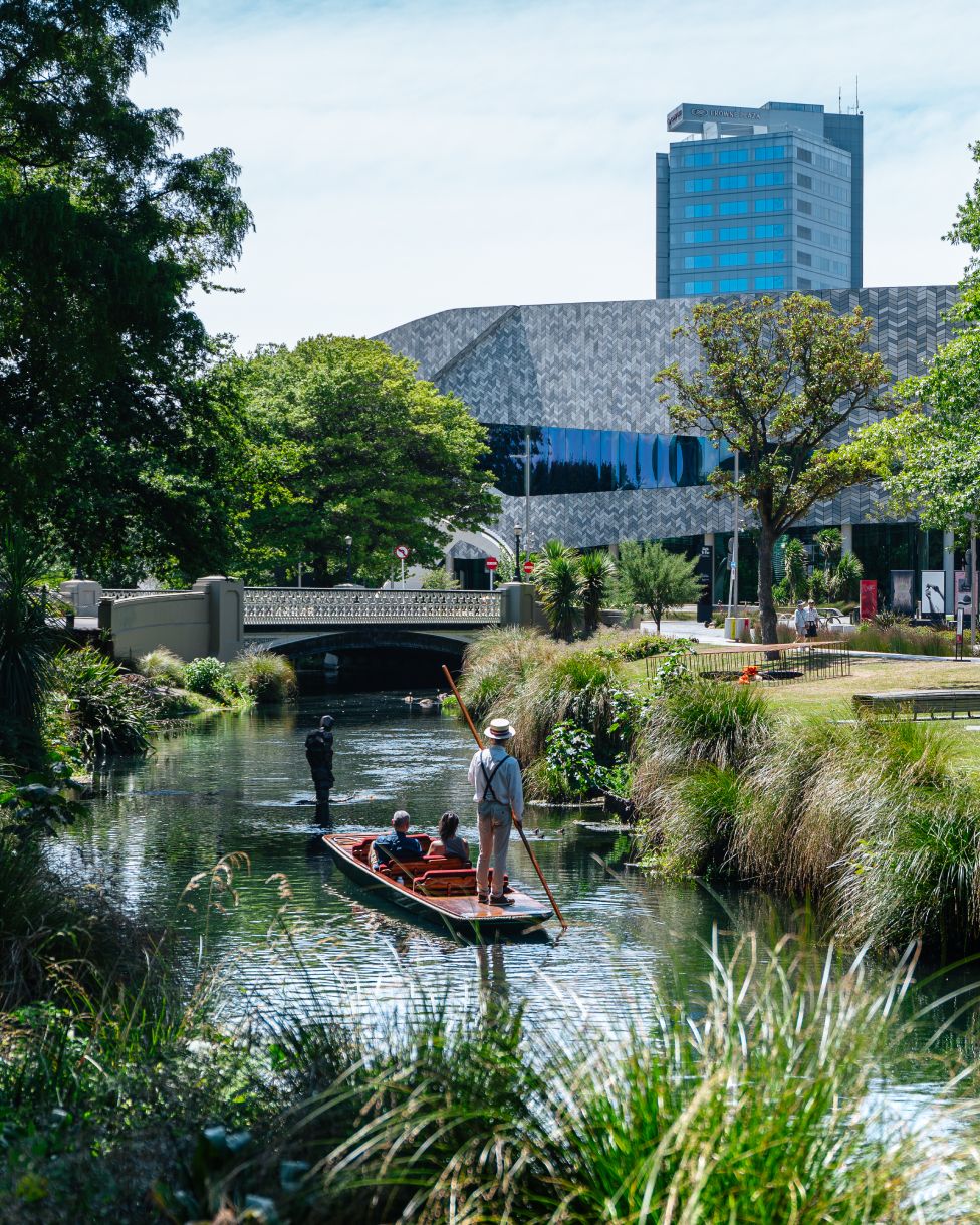 Punting on the Avon river